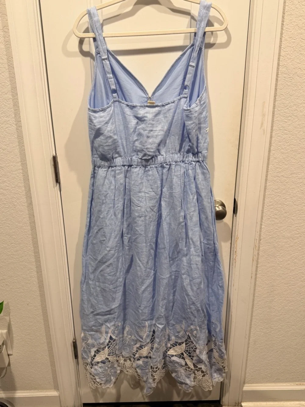 Magaschoni Light Blue Linen Blend Top with Eyelet Trim - Picture 5 of 6